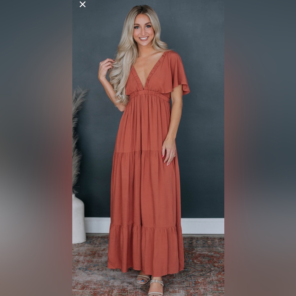Dress - Picture 2 of 4